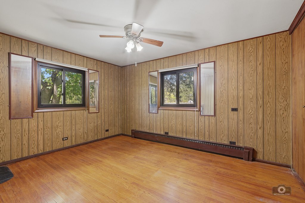 8904 Lemont Road, Downers Grove, IL 60516