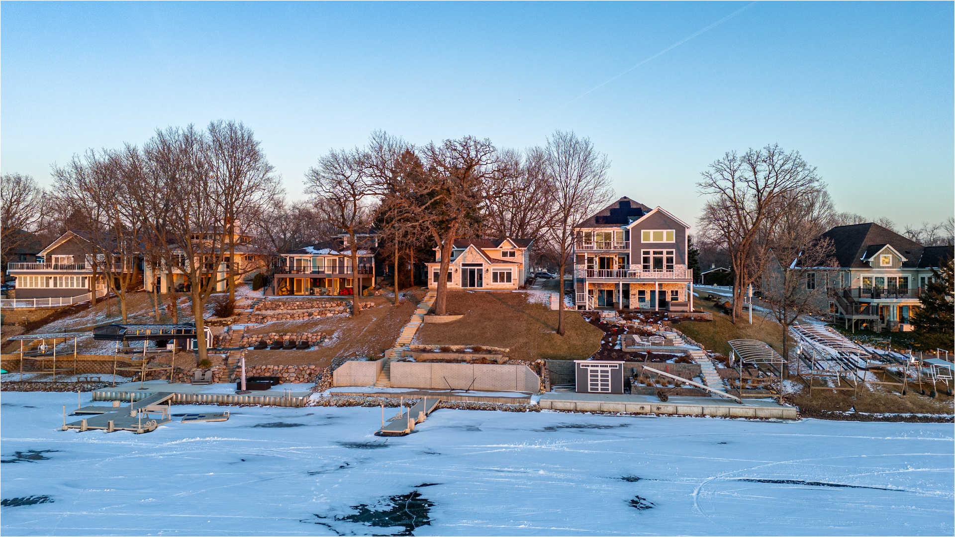 1590 Lake Holiday Drive, Lake Holiday, IL 60548