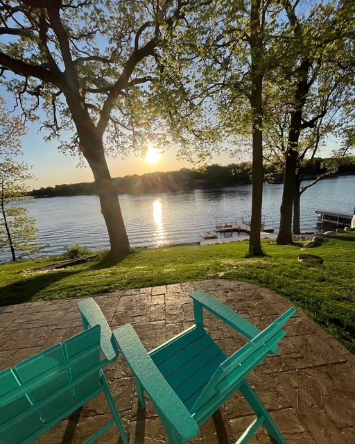 1590 Lake Holiday Drive, Lake Holiday, IL 60548