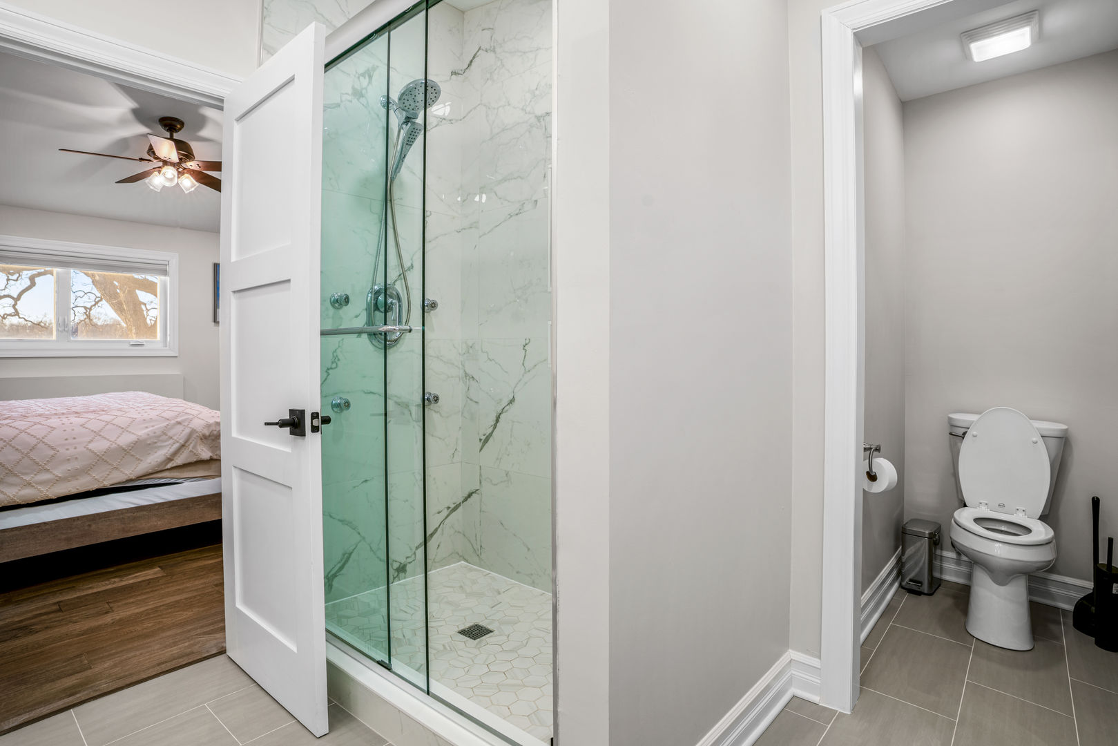 1590 Lake Holiday Drive, Lake Holiday, IL 60548