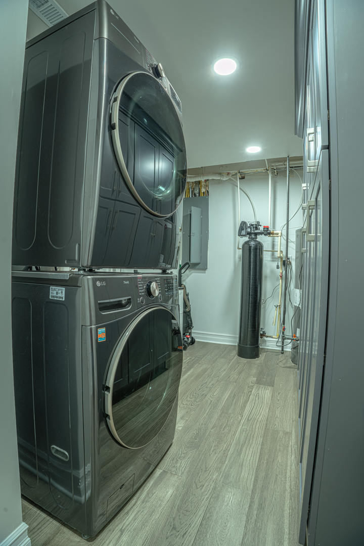 1590 Lake Holiday Drive, Lake Holiday, IL 60548