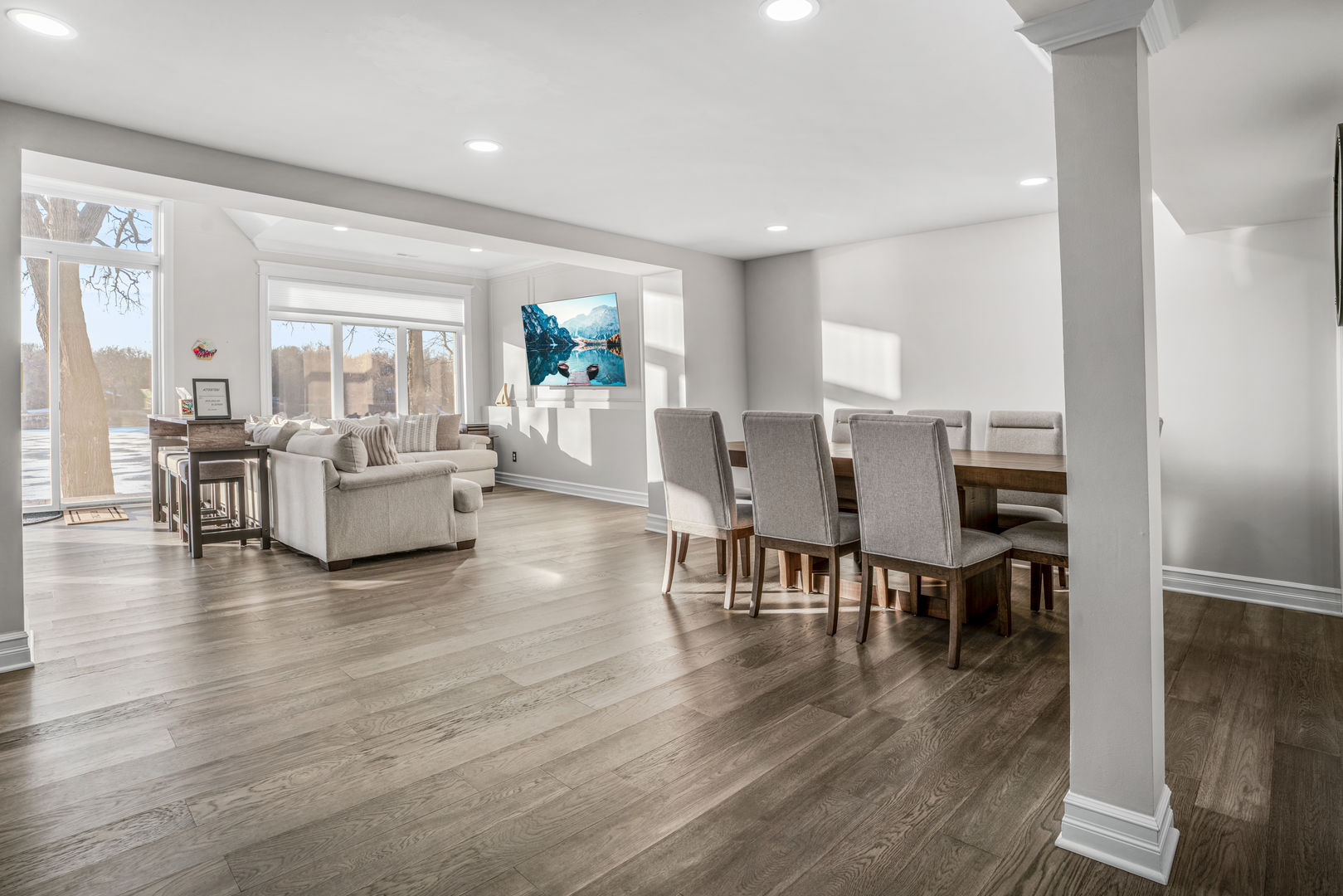 1590 Lake Holiday Drive, Lake Holiday, IL 60548