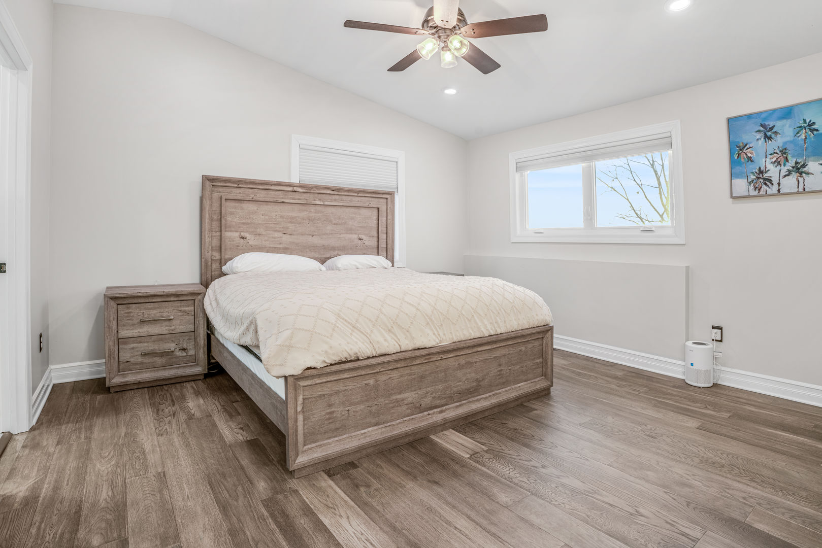 1590 Lake Holiday Drive, Lake Holiday, IL 60548