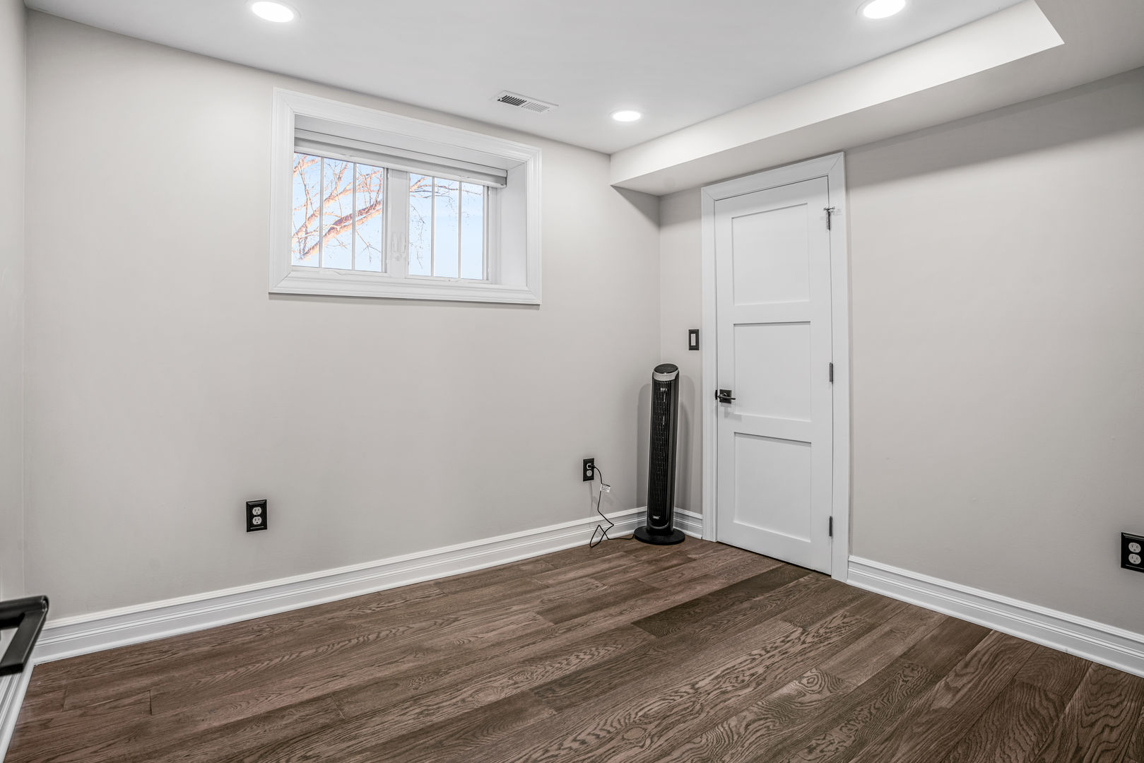 1590 Lake Holiday Drive, Lake Holiday, IL 60548