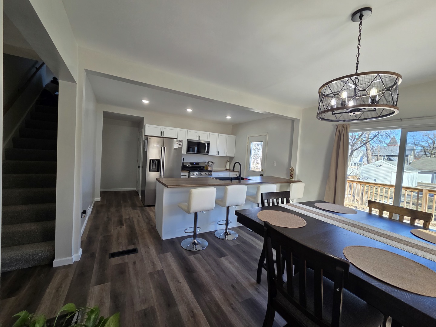 908 1st Avenue, Sterling, IL 61081