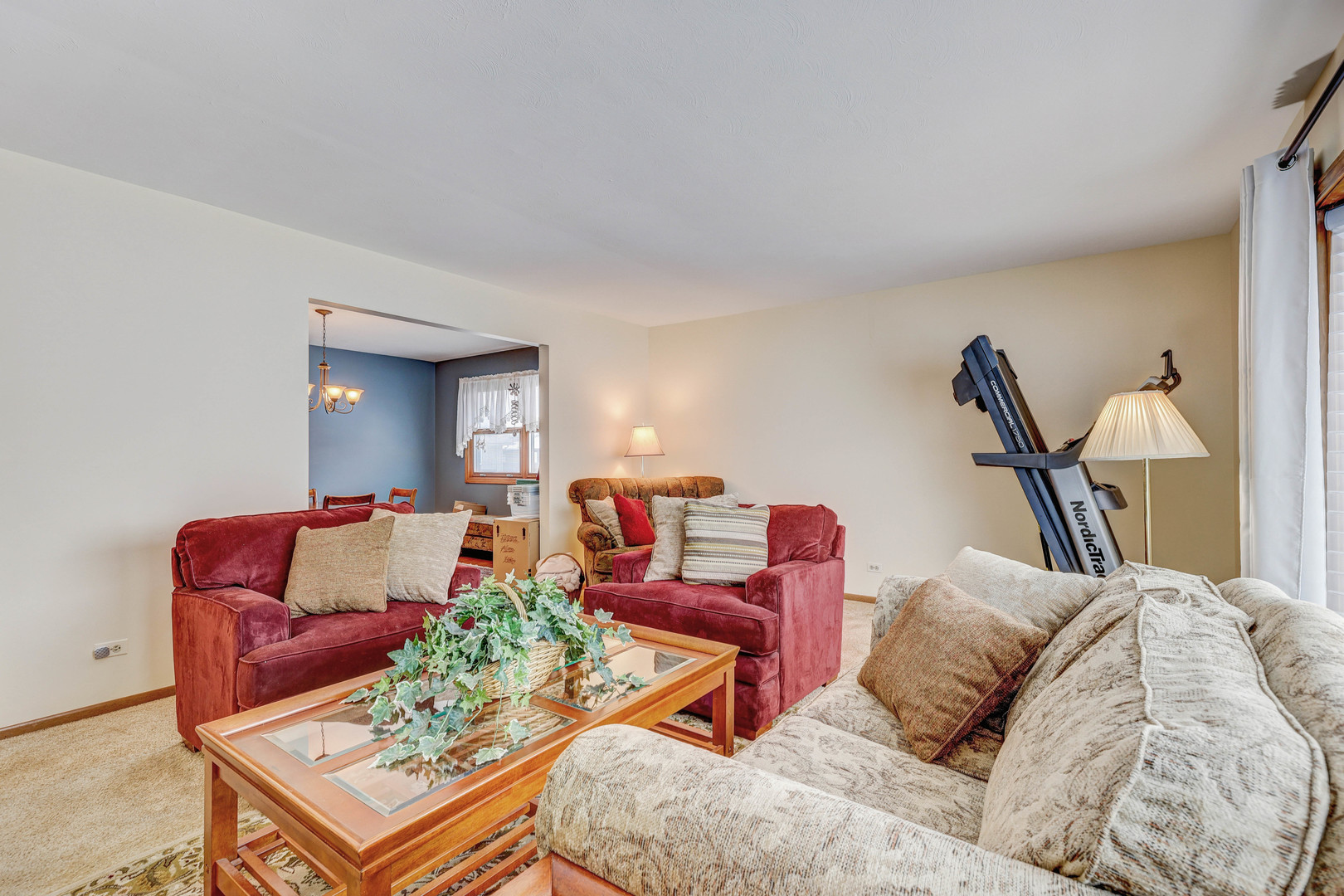 105 Glenridge Lane, Schaumburg, IL 60193