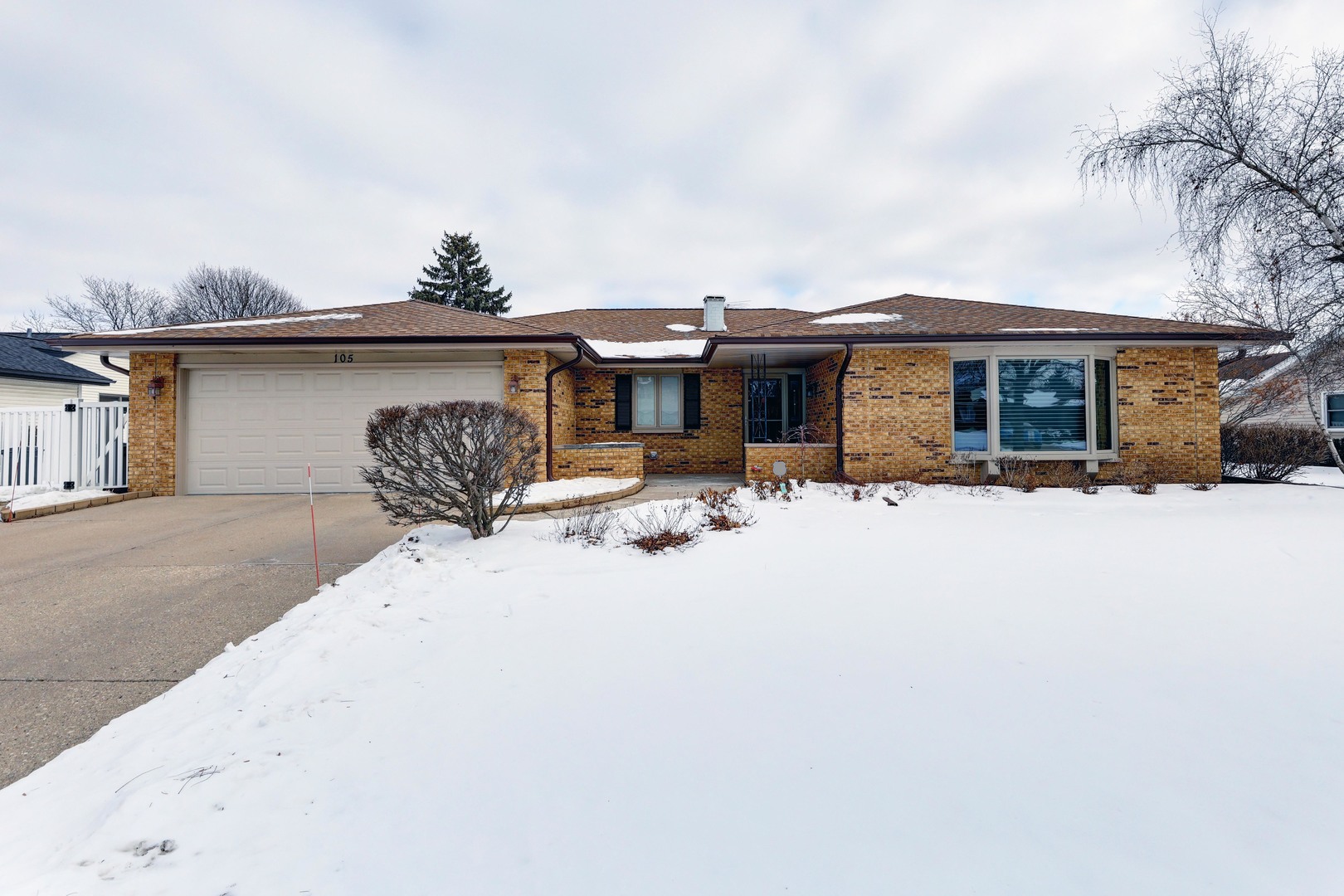 105 Glenridge Lane, Schaumburg, IL 60193