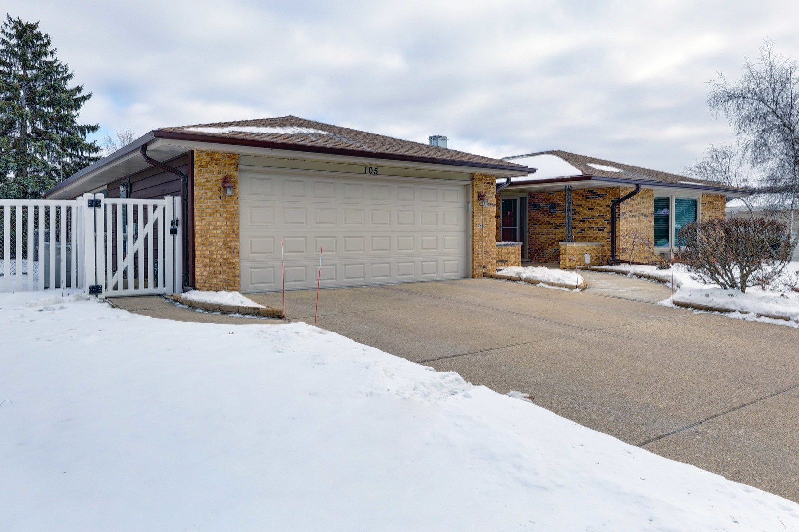 105 Glenridge Lane, Schaumburg, IL 60193