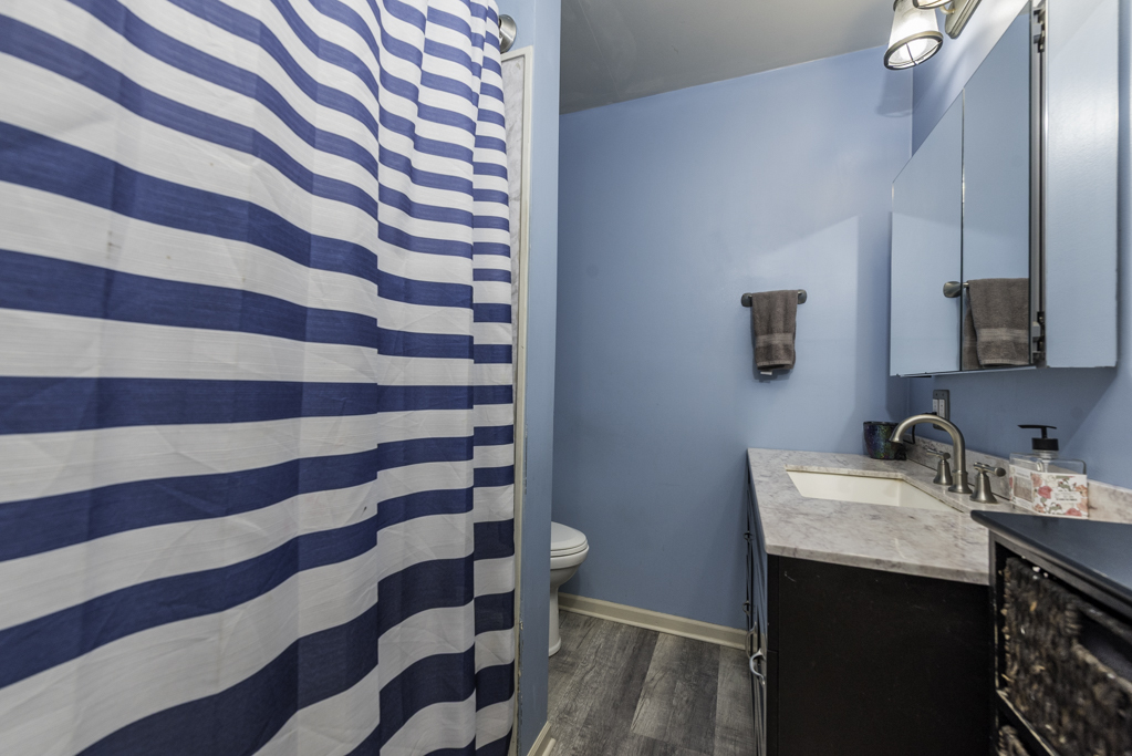 1115 Hillwood Circle, Round Lake Beach, IL 60073