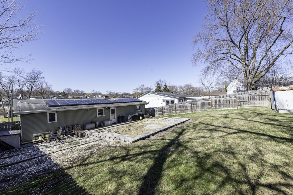 1115 Hillwood Circle, Round Lake Beach, IL 60073