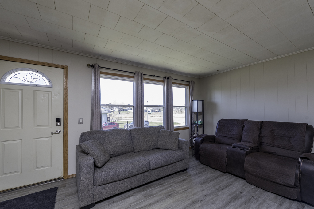 1115 Hillwood Circle, Round Lake Beach, IL 60073