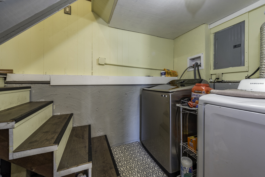 1115 Hillwood Circle, Round Lake Beach, IL 60073