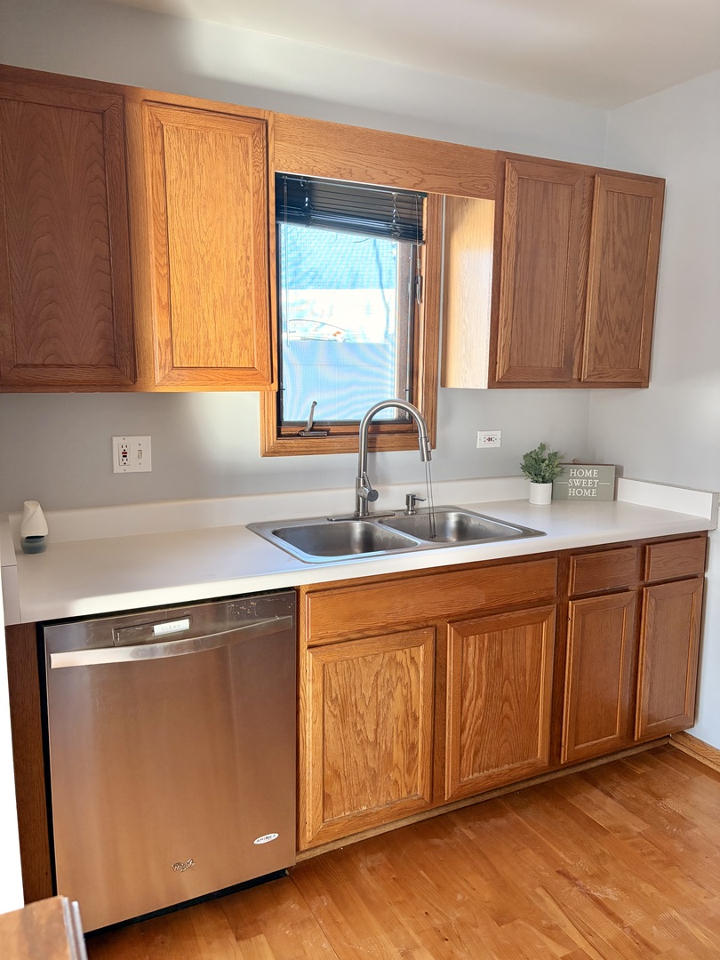 10956 S 76 Avenue #H, Palos Hills, IL 60465