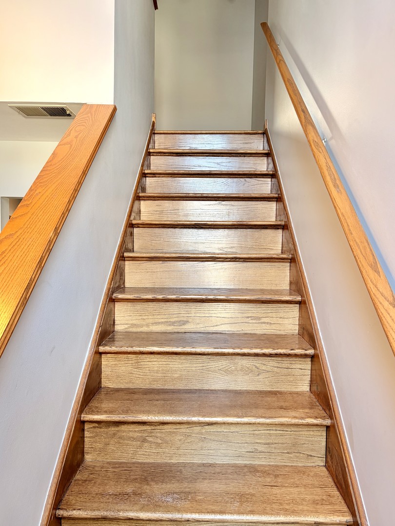 10956 S 76 Avenue #H, Palos Hills, IL 60465