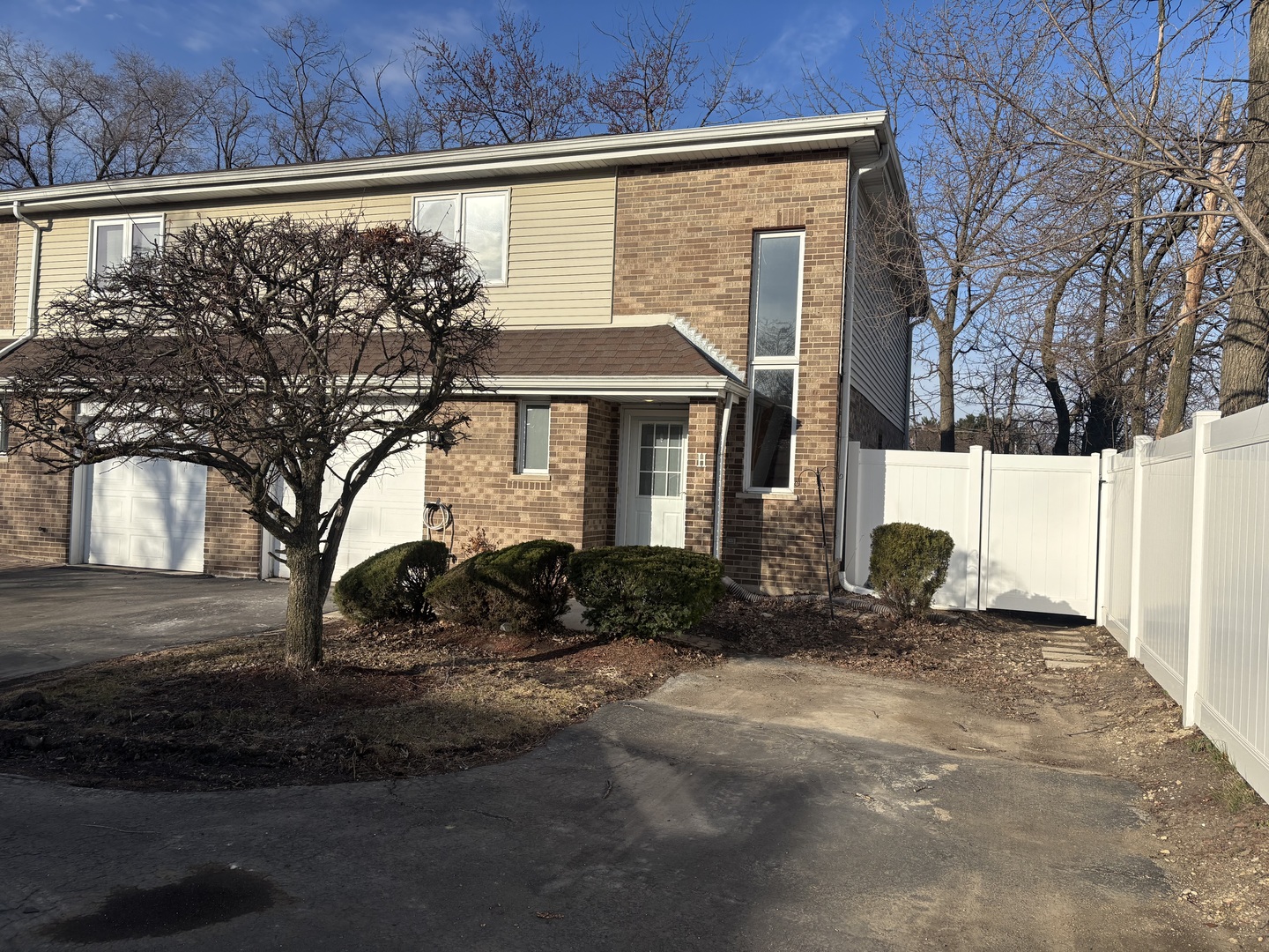 10956 S 76 Avenue #H, Palos Hills, IL 60465