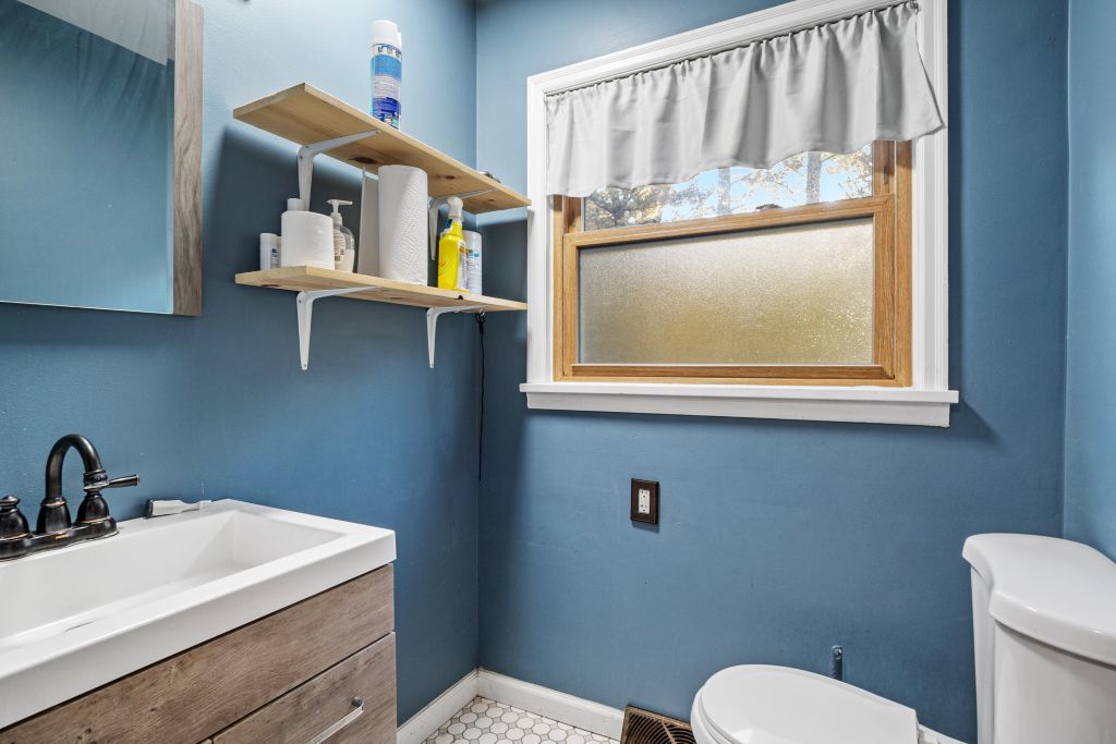 13 Briarcliffe Drive, Collinsville, IL 62234