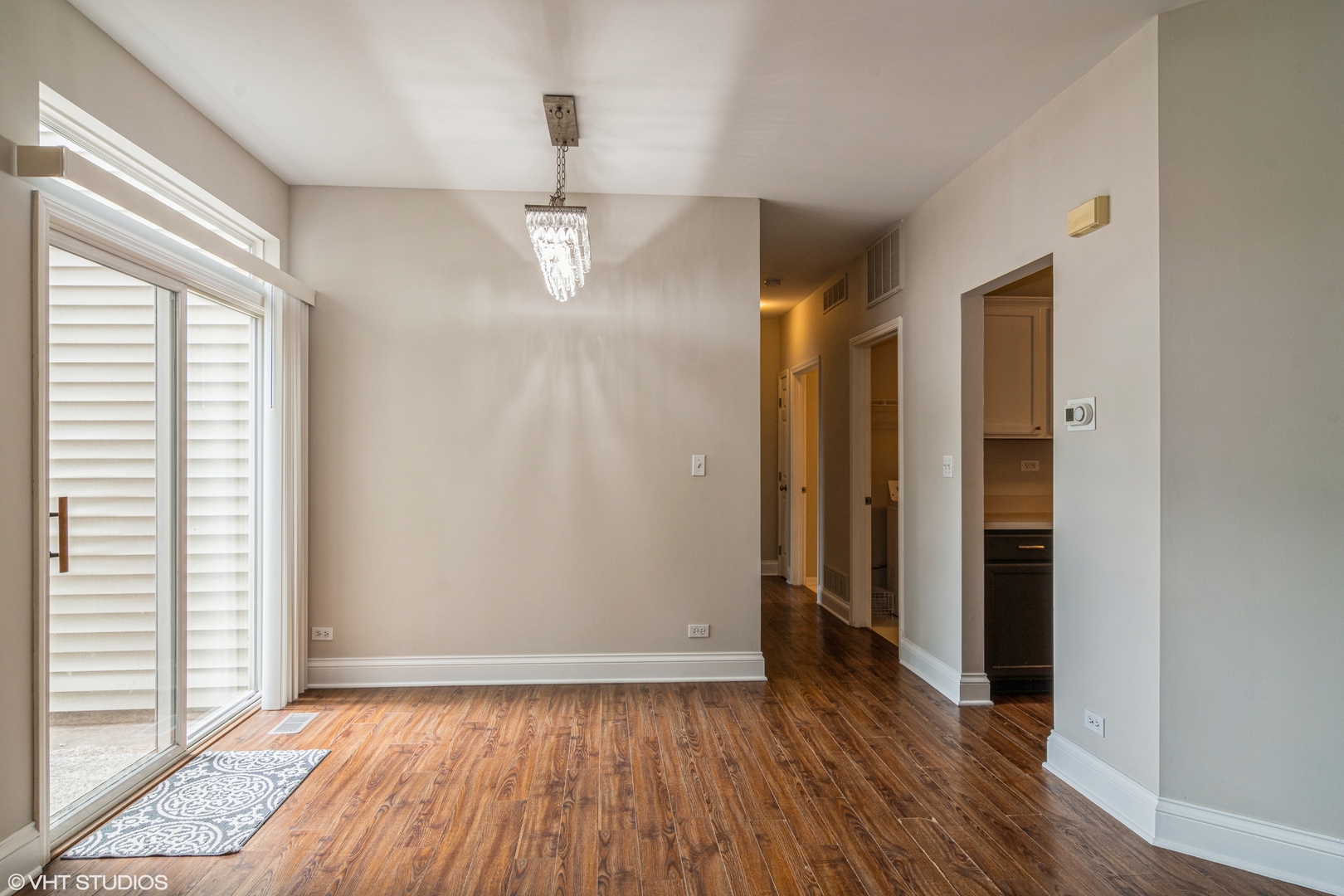 150 Hidden Pond Circle, Aurora, IL 60504