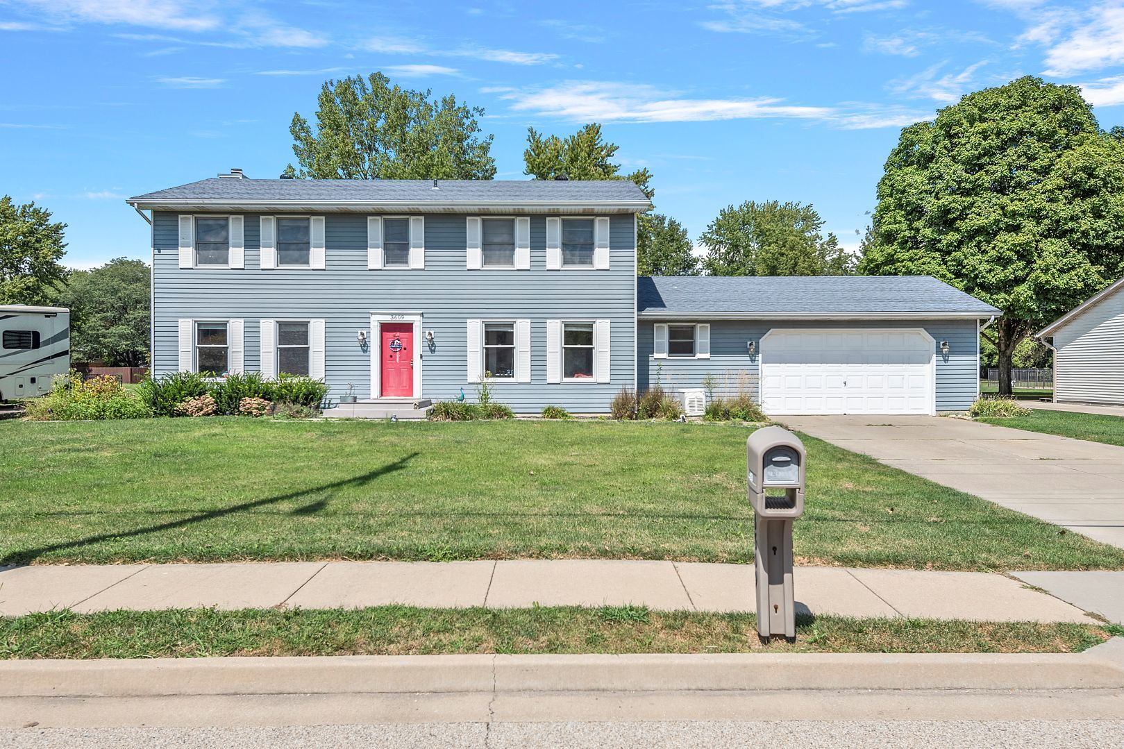 3609 W Iles Avenue, Springfield, IL 62711