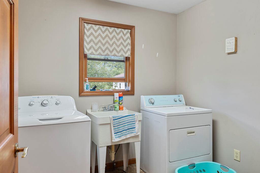 3609 W Iles Avenue, Springfield, IL 62711