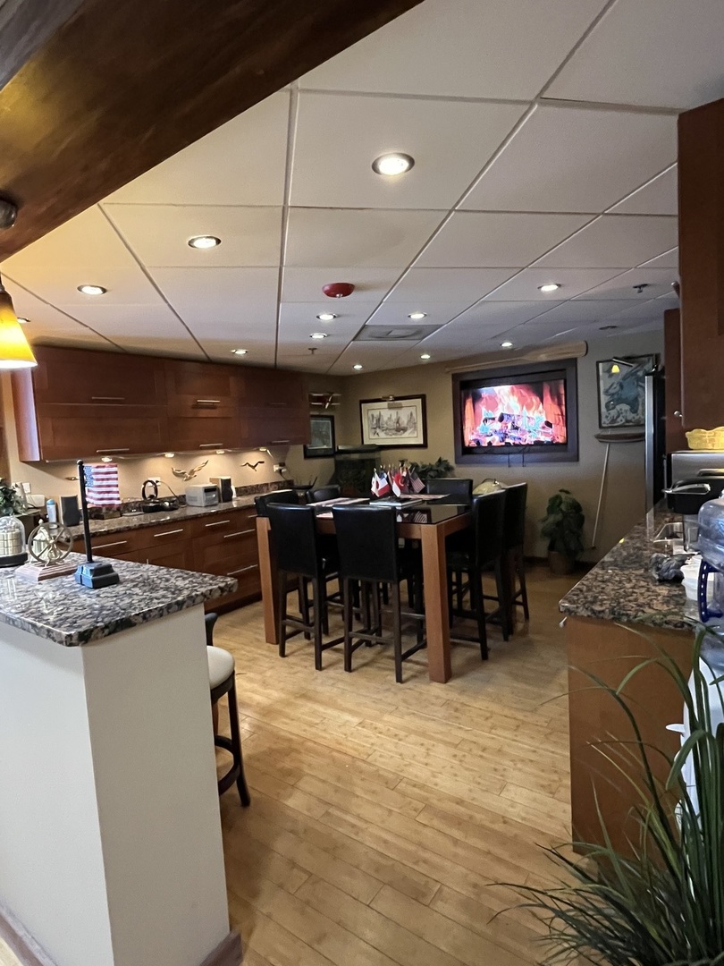 15426 S 70th Court, Orland Park, IL 60462