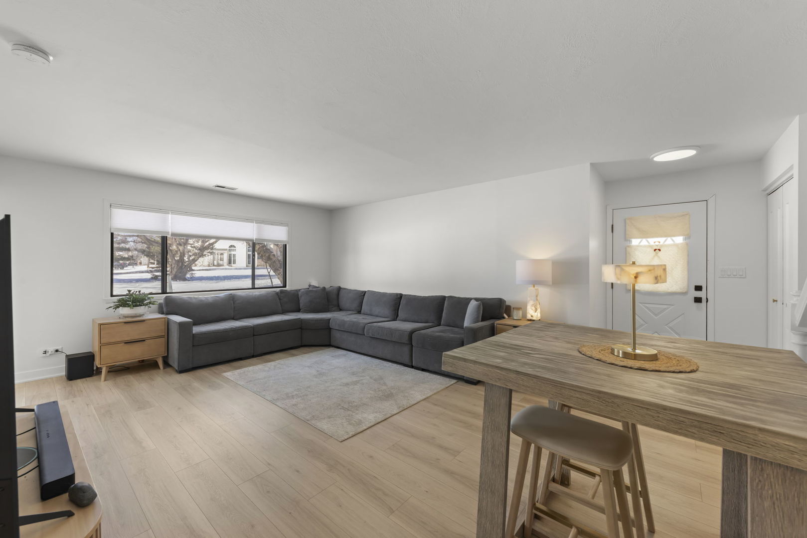 812 Dracut Lane #D, Schaumburg, IL 60173