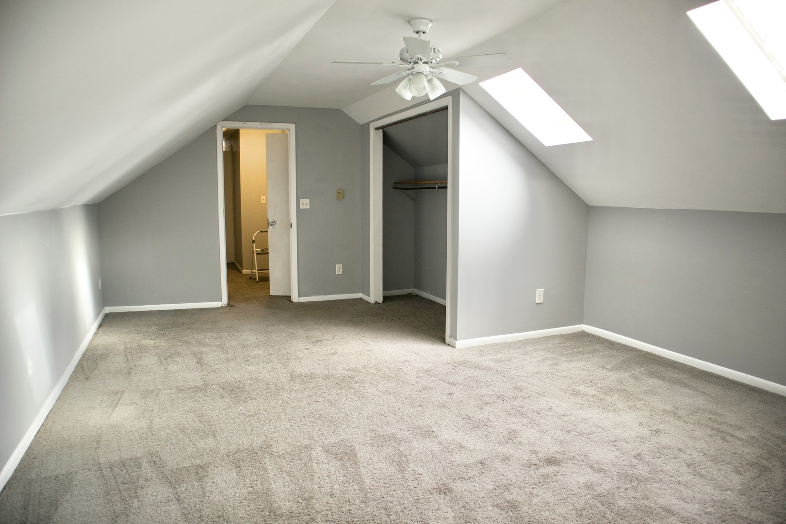 712 S Spencer Street, Aurora, IL 60505