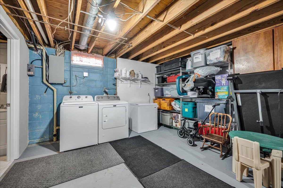 505 W North Street, Danvers, IL 61732