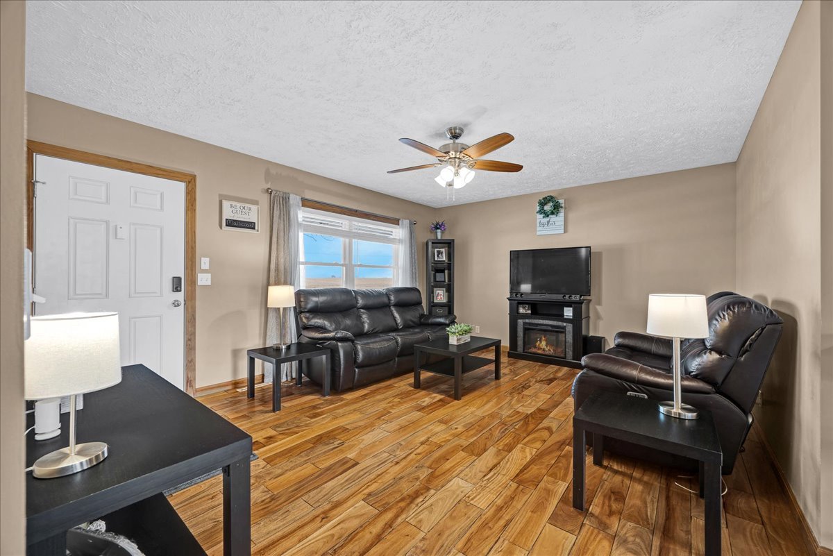 505 W North Street, Danvers, IL 61732