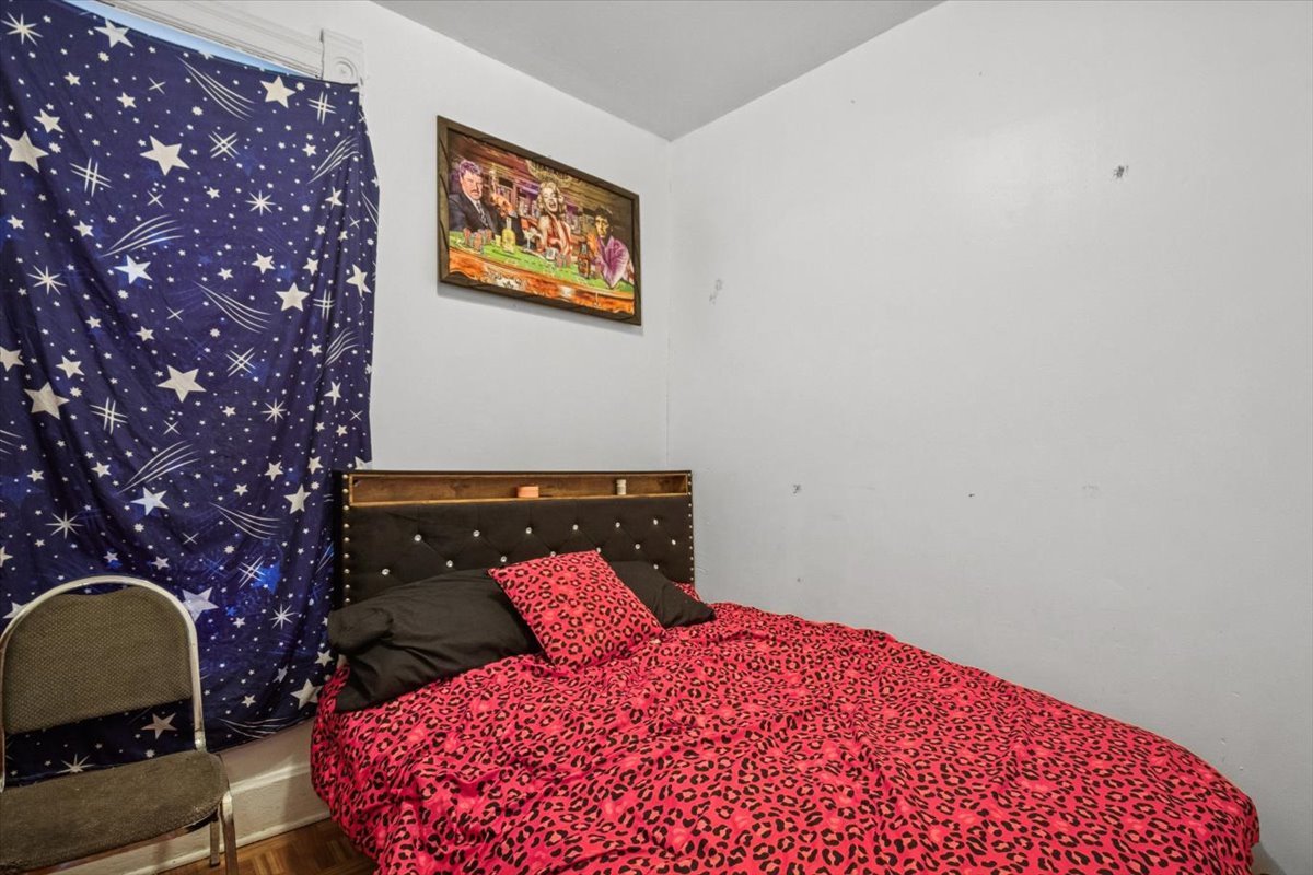 6027 S Loomis Boulevard, Chicago, IL 60636