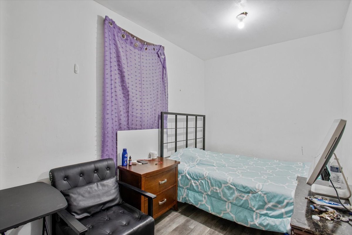 6027 S Loomis Boulevard, Chicago, IL 60636