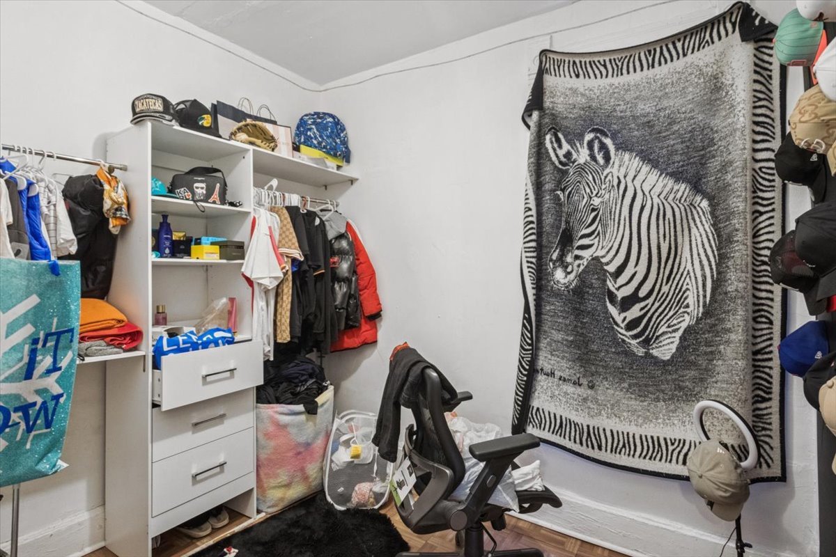 6027 S Loomis Boulevard, Chicago, IL 60636