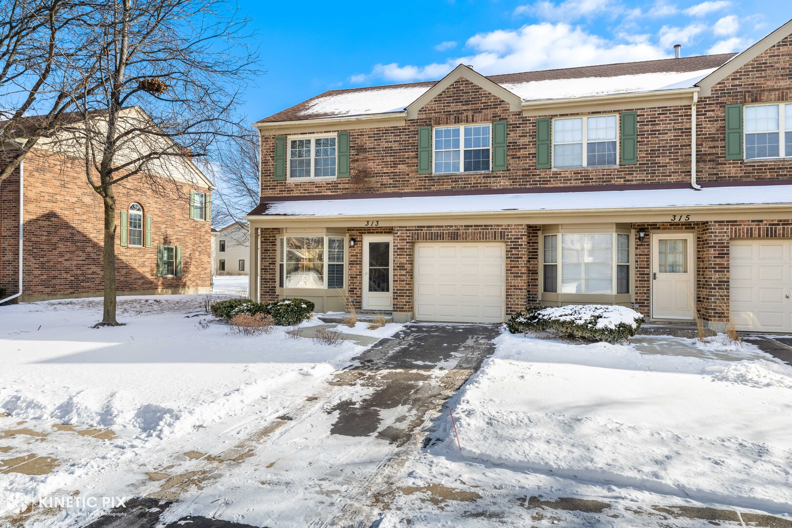 313 CROMWELL Court #313, Westmont, IL 60559