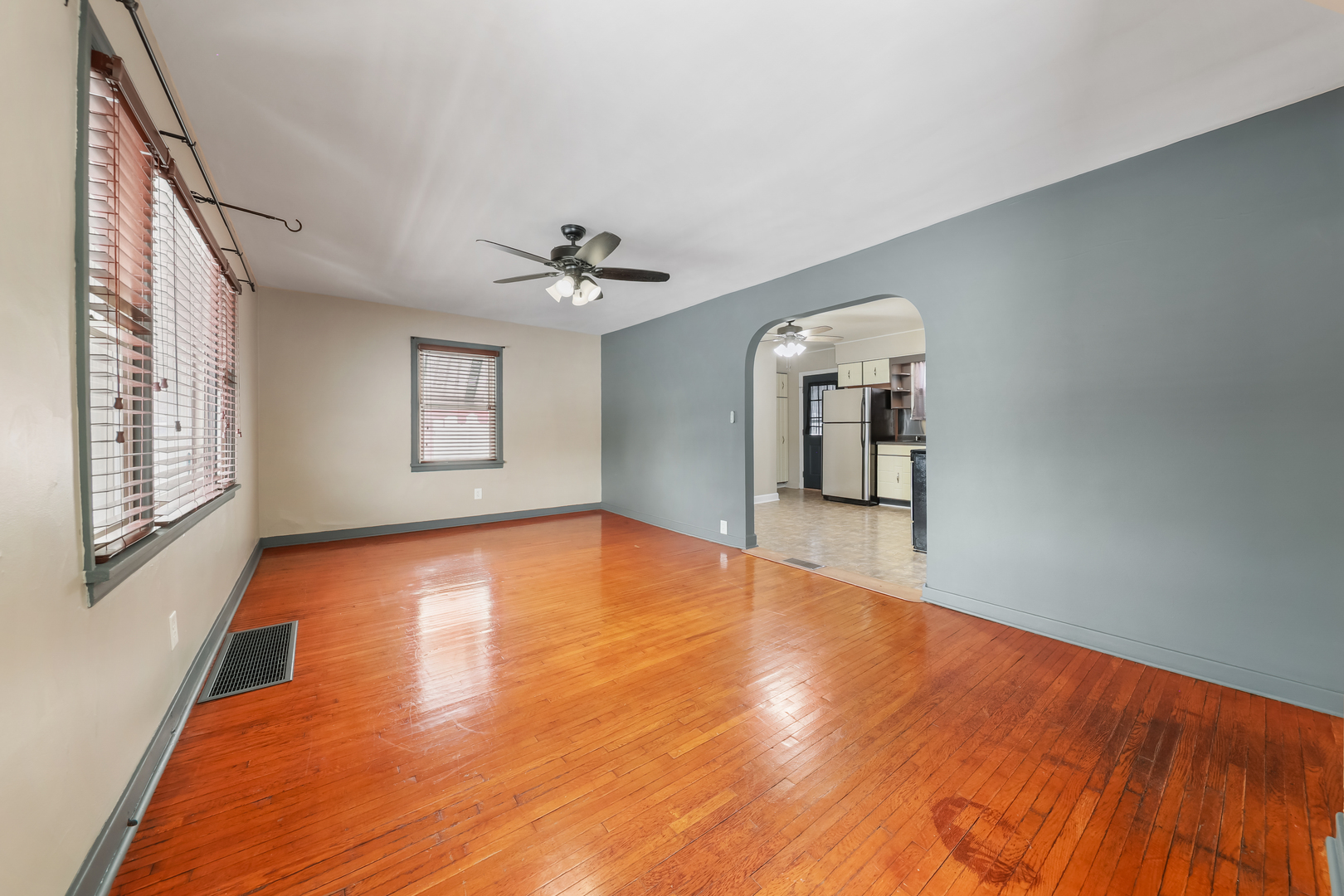 1428 Pickwick Street, Ottawa, IL 61350