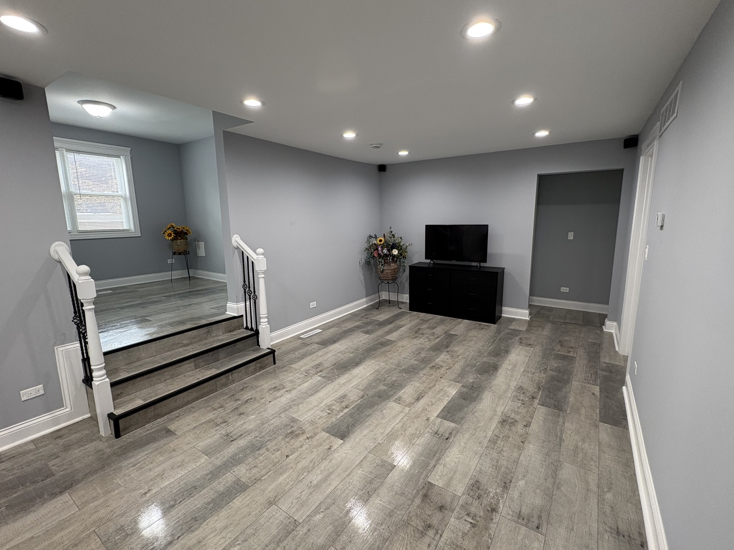 5517 Essex Road, Lisle, IL 60532