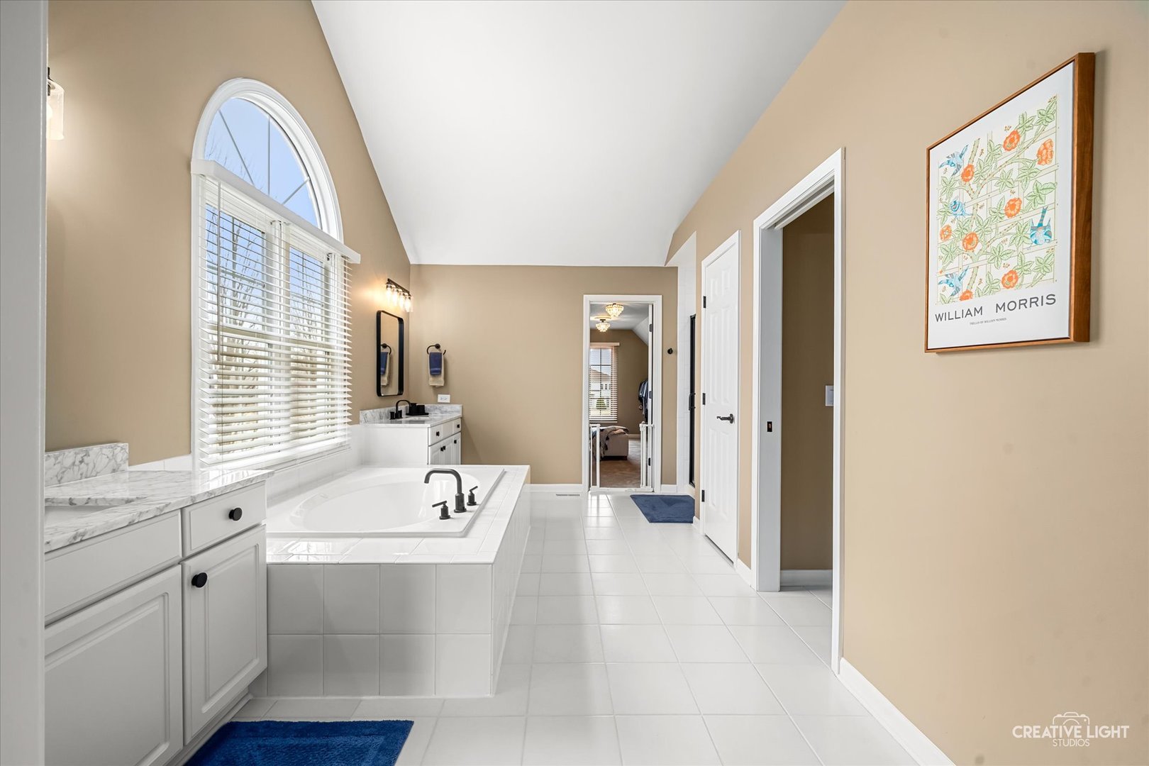 1813 Winchester Court, Oswego, IL 60543