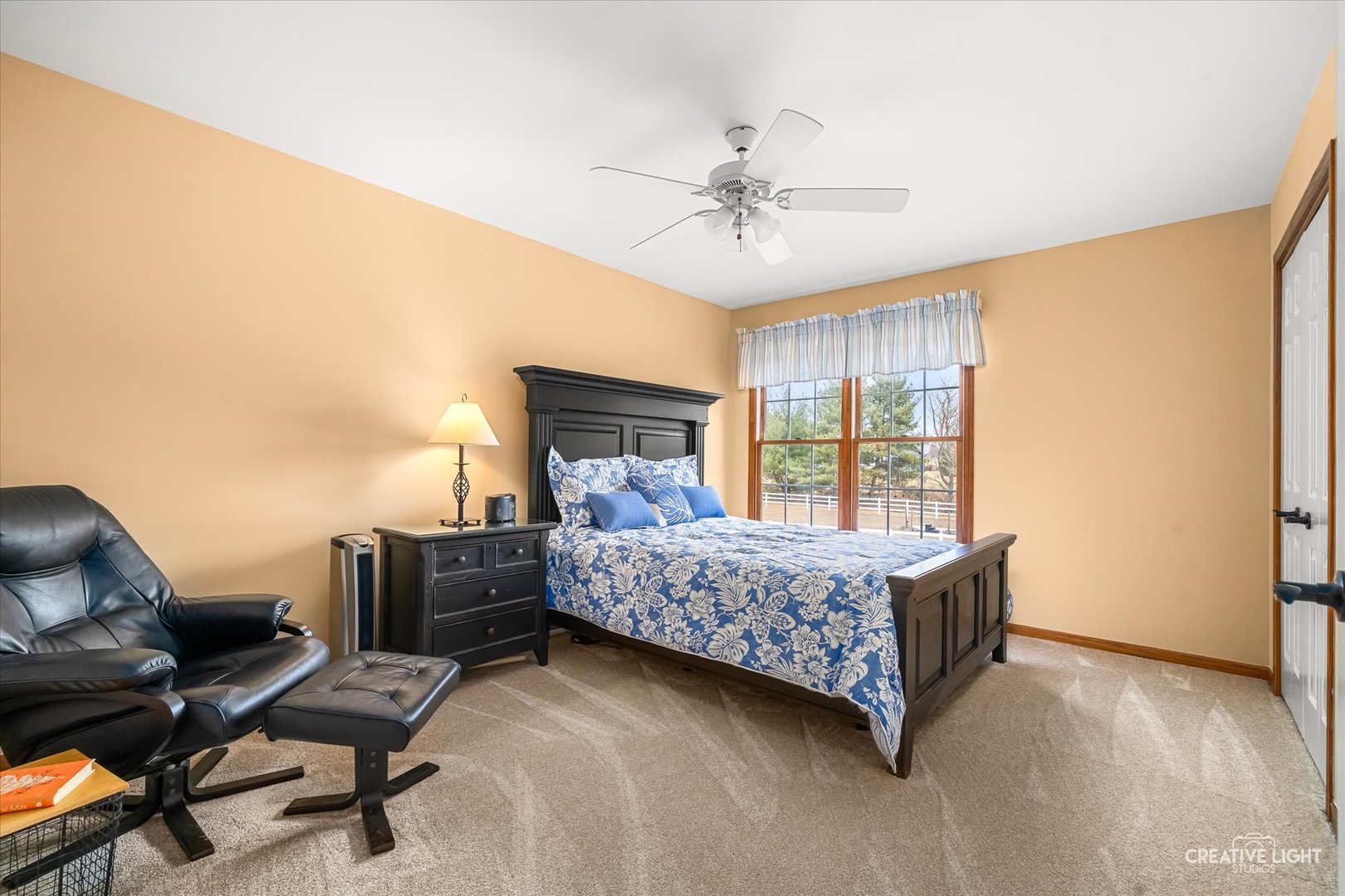 1813 Winchester Court, Oswego, IL 60543