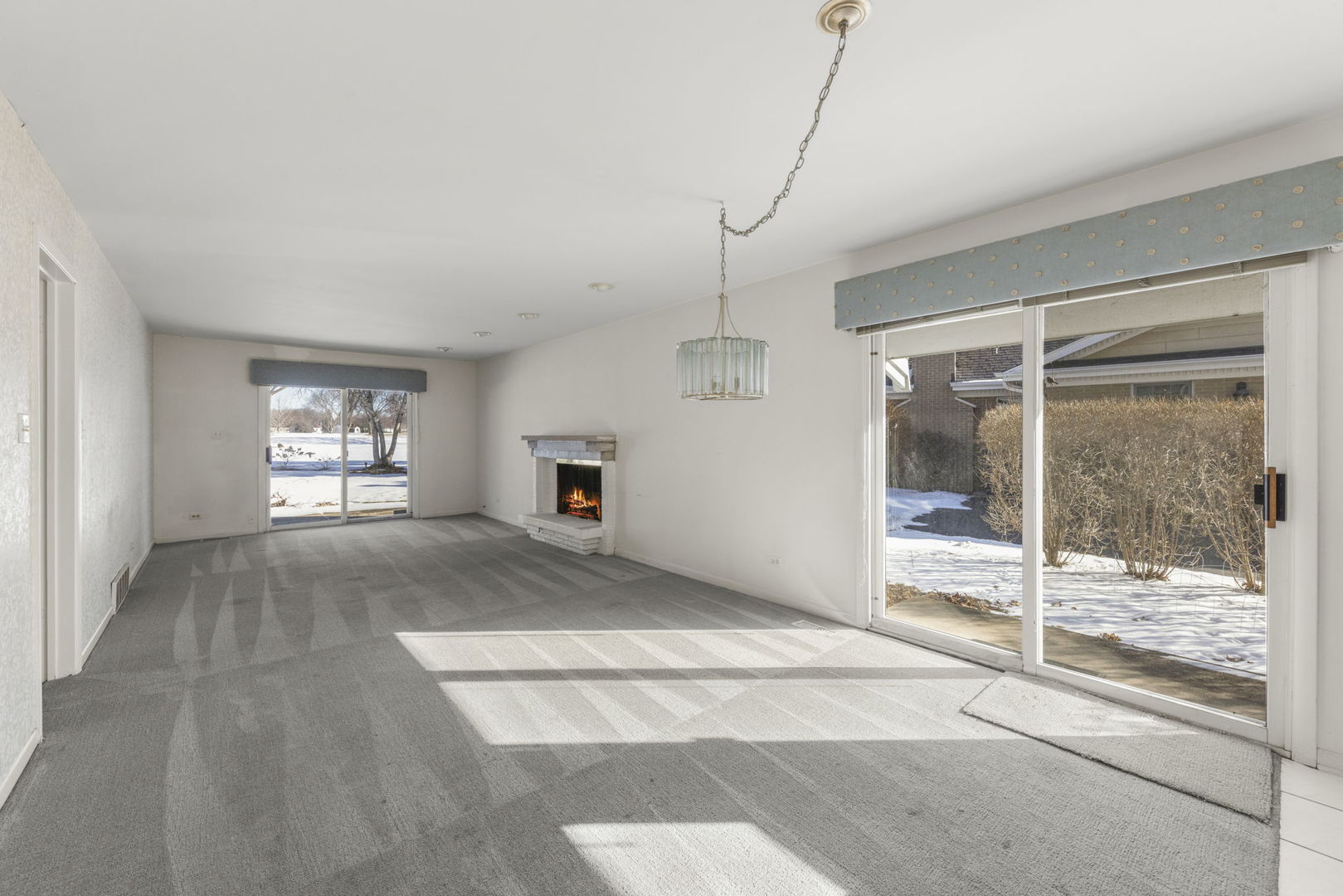 729 Burning Tree Lane, Naperville, IL 60563