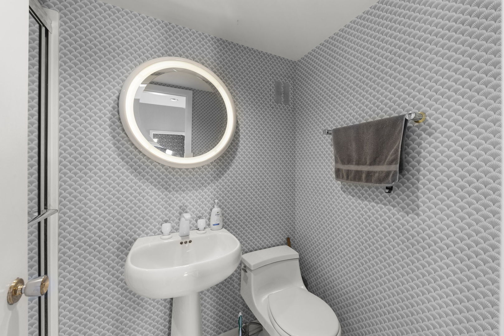 729 Burning Tree Lane, Naperville, IL 60563