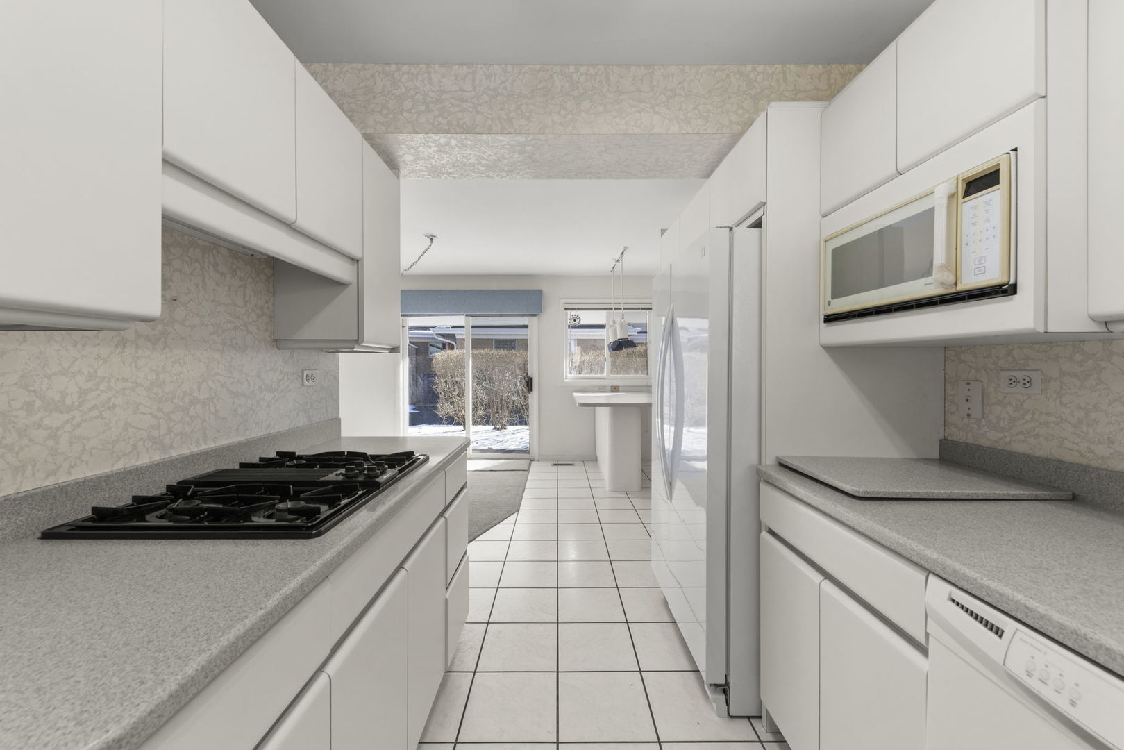 729 Burning Tree Lane, Naperville, IL 60563