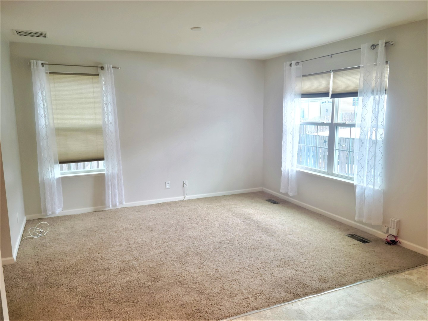 2573 Carlisle Lane, Hampshire, IL 60140