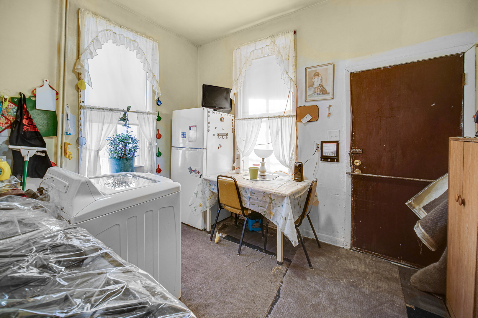 3515 W Cermak Road, Chicago, IL 60623