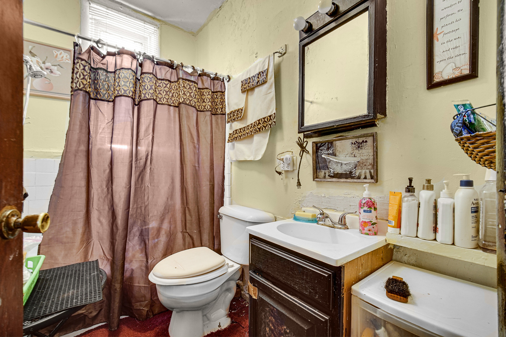 3515 W Cermak Road, Chicago, IL 60623