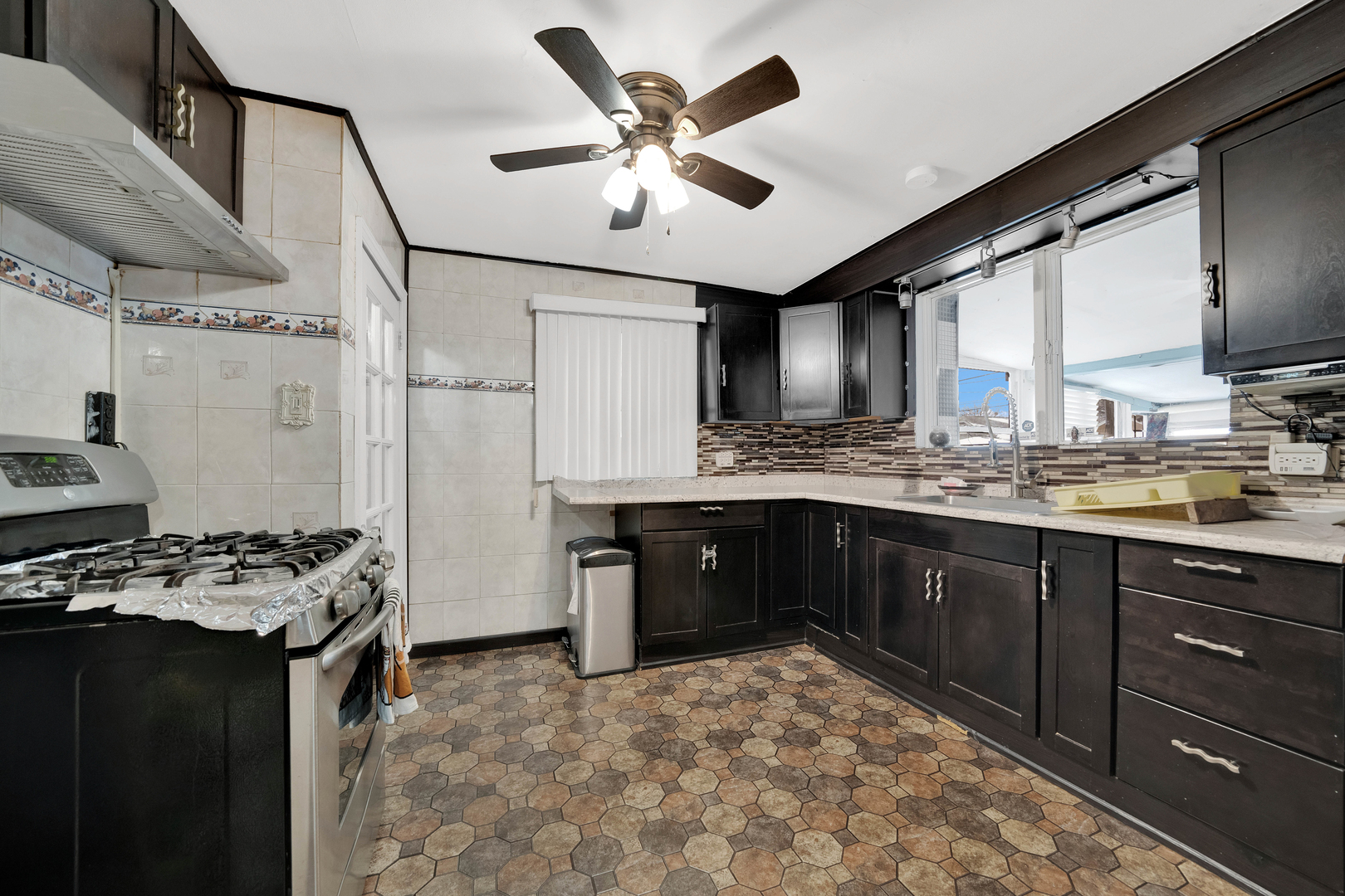 3520 Ridgeland Avenue, Berwyn, IL 60402