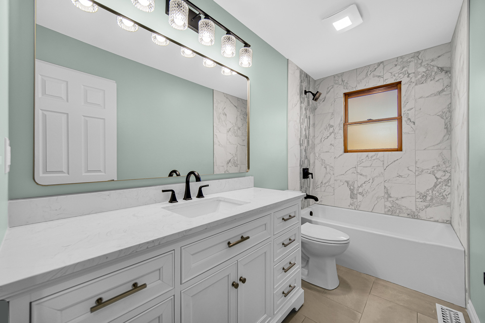 12050 W Josephine Drive, Mokena, IL 60448