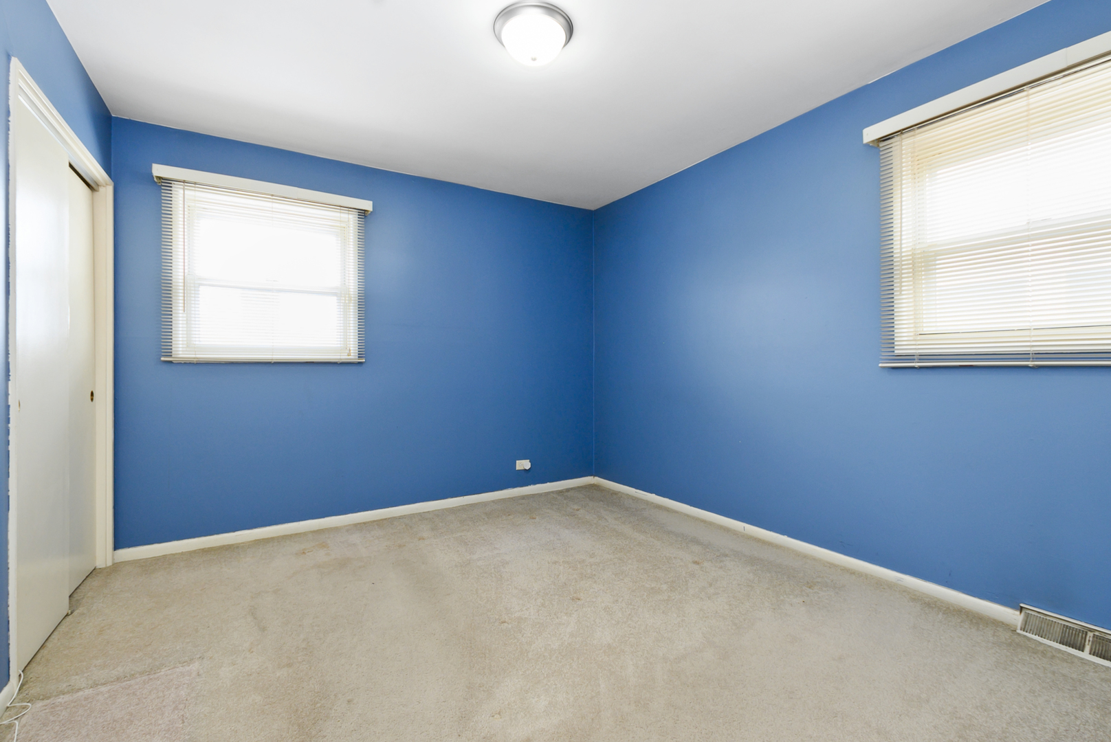 7805 Natchez Avenue, Burbank, IL 60459