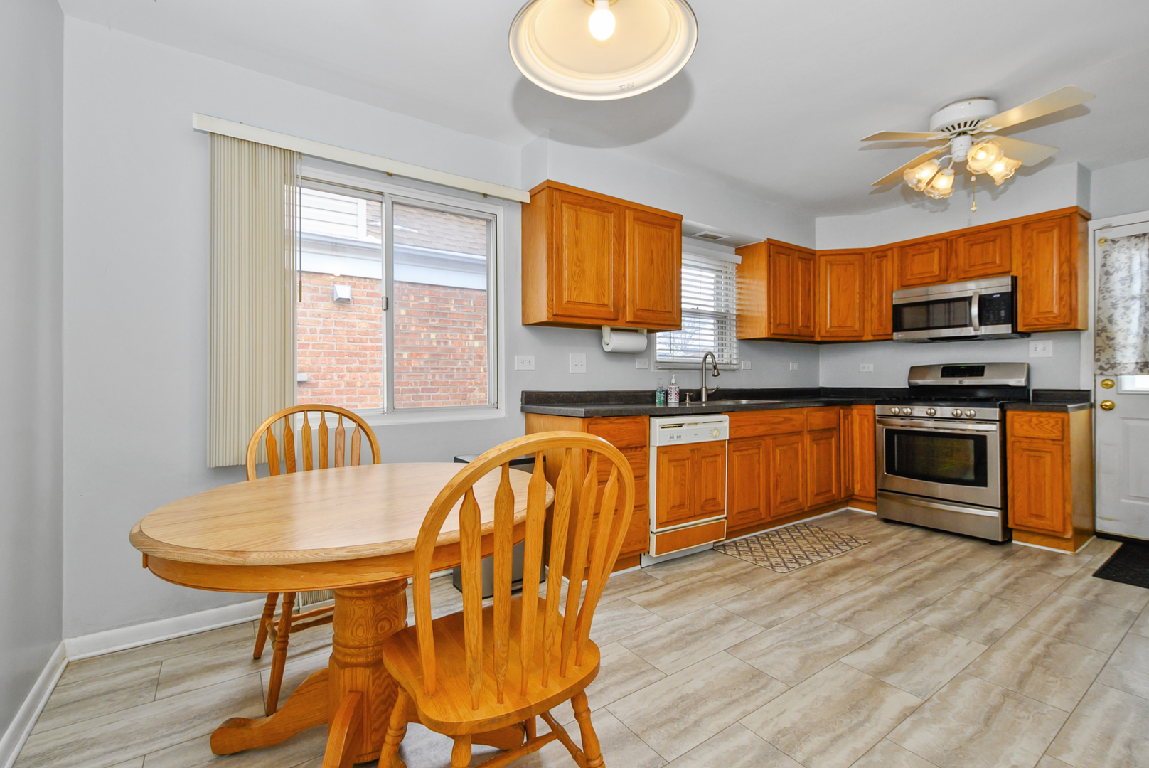 7805 Natchez Avenue, Burbank, IL 60459