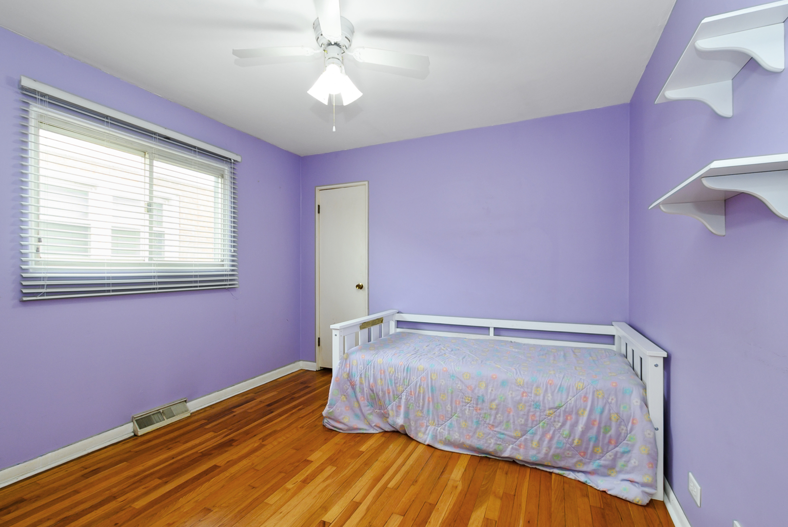 7805 Natchez Avenue, Burbank, IL 60459