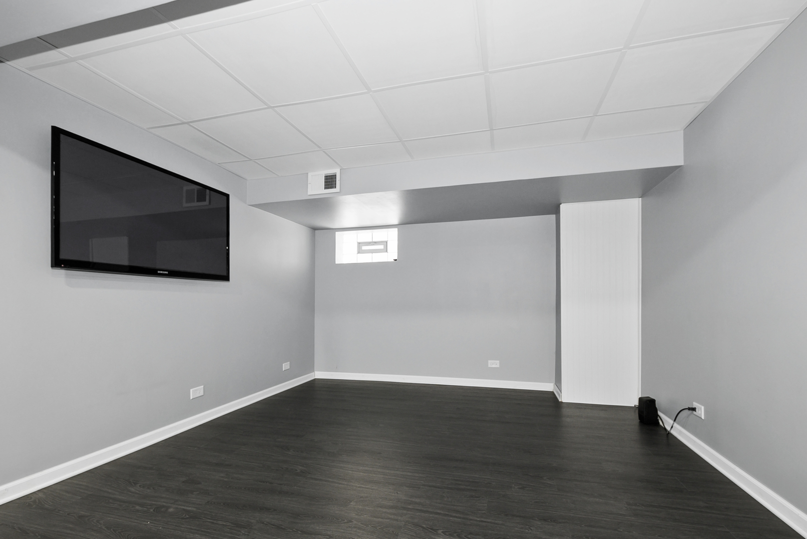 7805 Natchez Avenue, Burbank, IL 60459