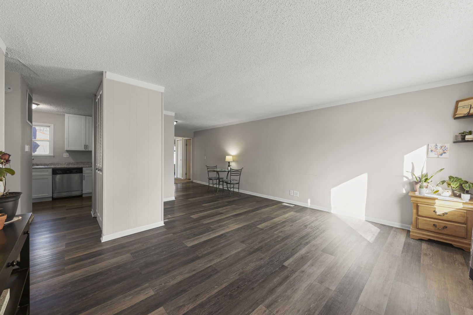 16 Spring Garden Drive, Montgomery, IL 60538