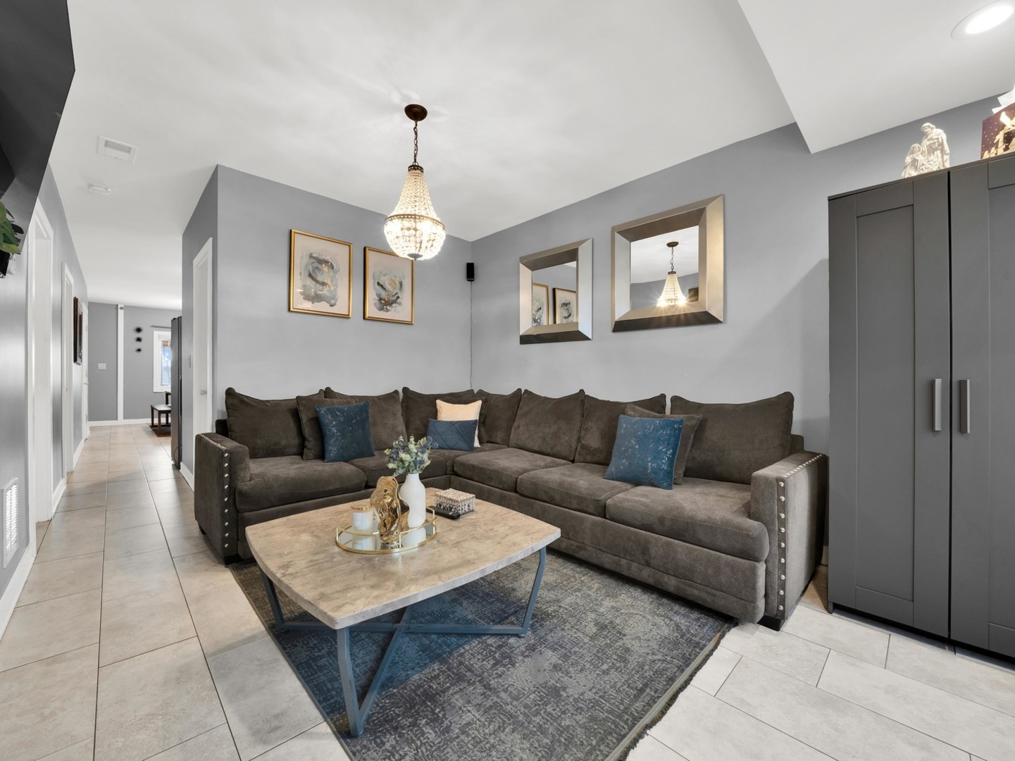 4121 Gunderson Avenue, Stickney, IL 60402